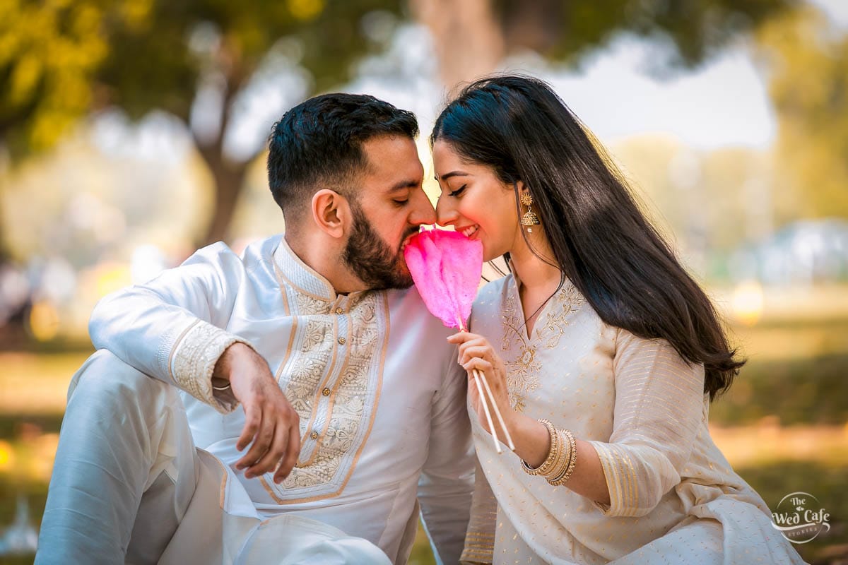 Kajal Aggarwal-Gautam Kitchlu's Honeymoon Pics Out: Couple Poses in The  Stunning Maldives | India.com